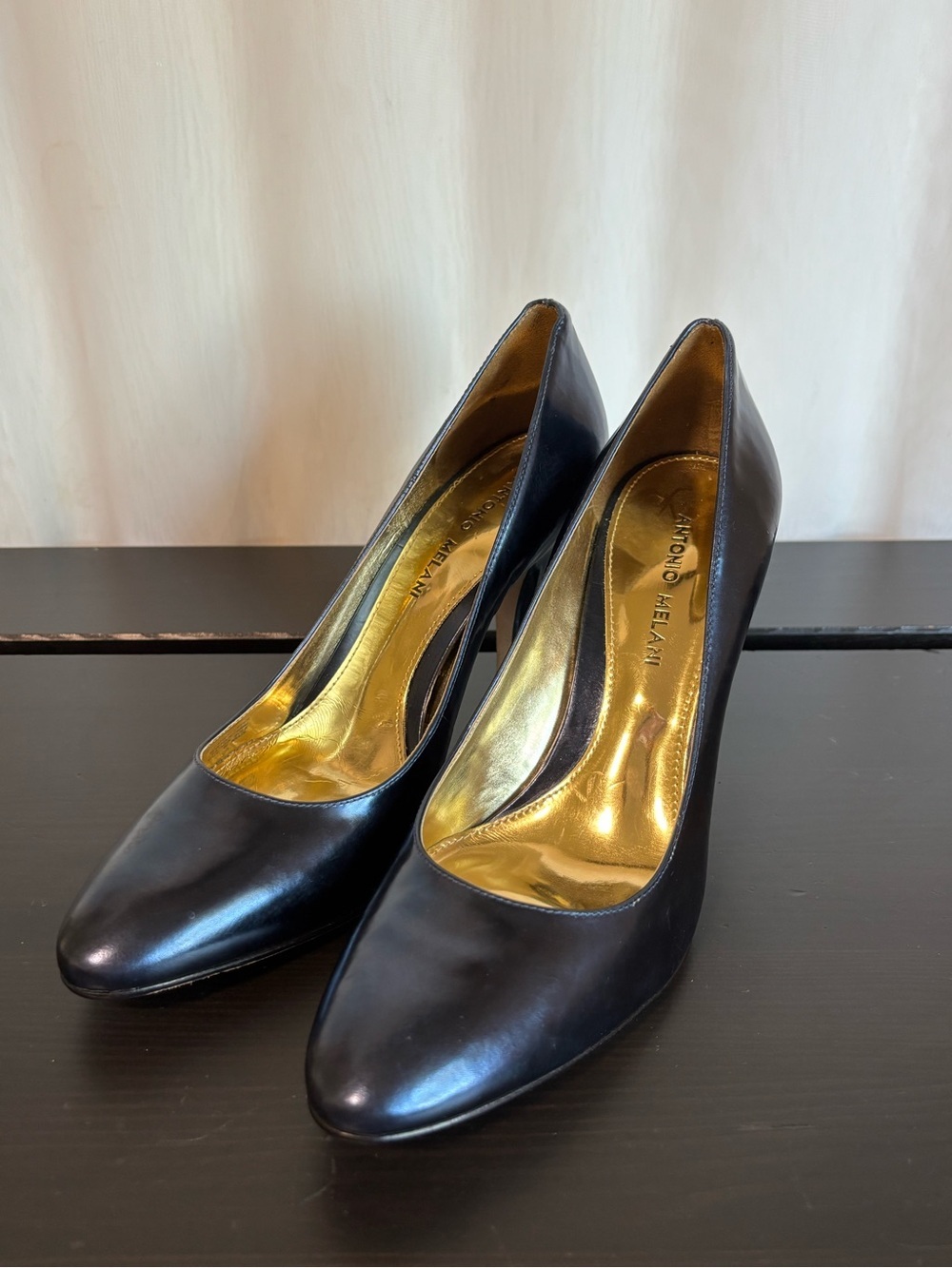 ANTONIO MELANI Black Leather High Heel Pumps with Gold Lining